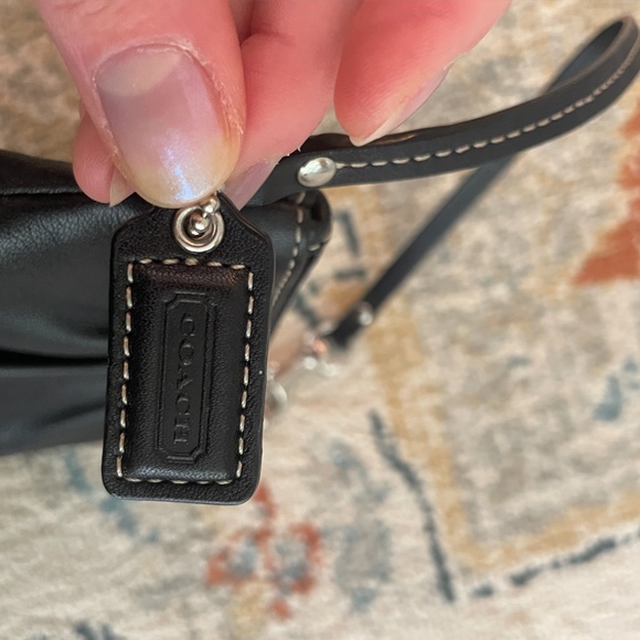 Coach leather wristlet clutch - Picture 4 of 4